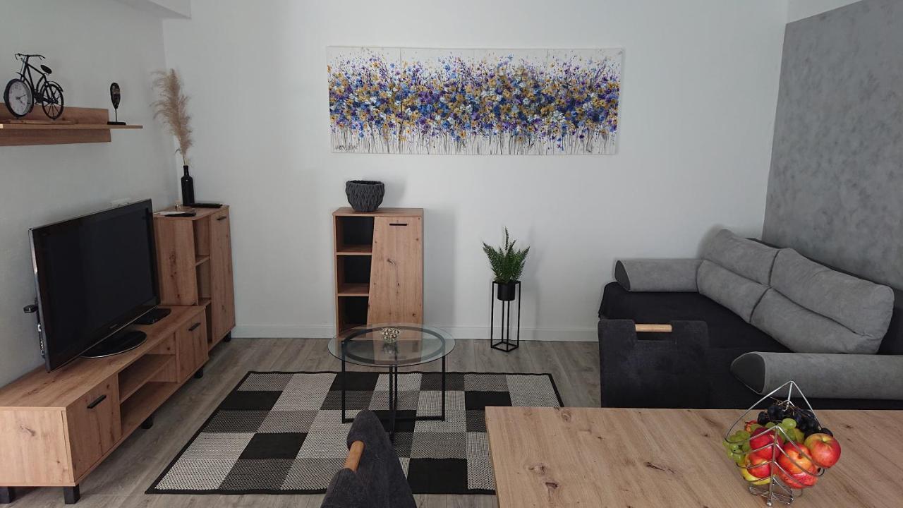 Amama Leilighet Brodarica  Eksteriør bilde